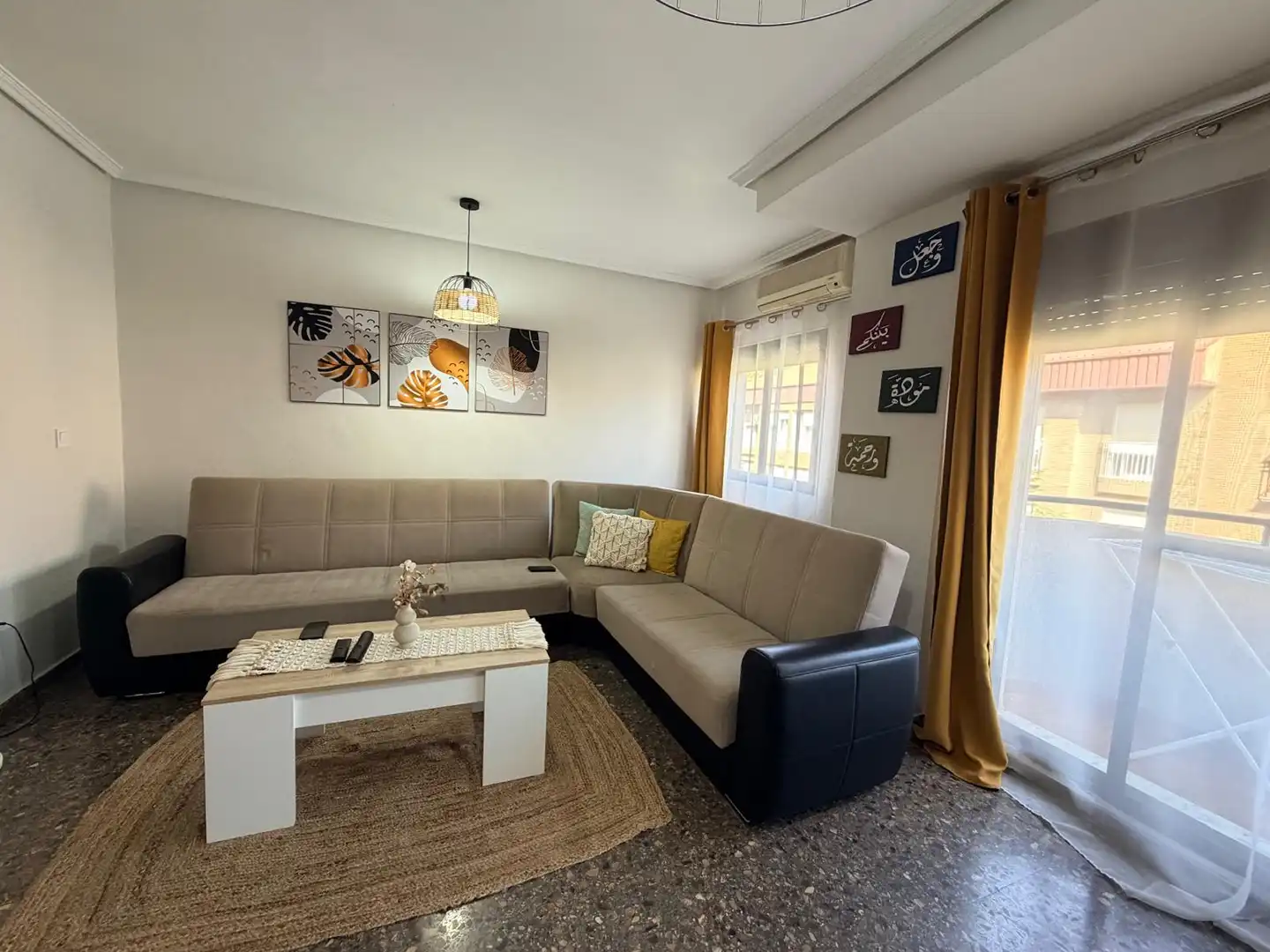Sala d'estar de Pis en venda en Aldaia amb Balcó