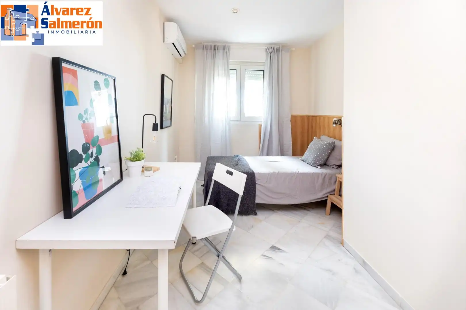 Bedroom of Houses for sale in Granada  with Air Conditioner, Private garden and Terrace