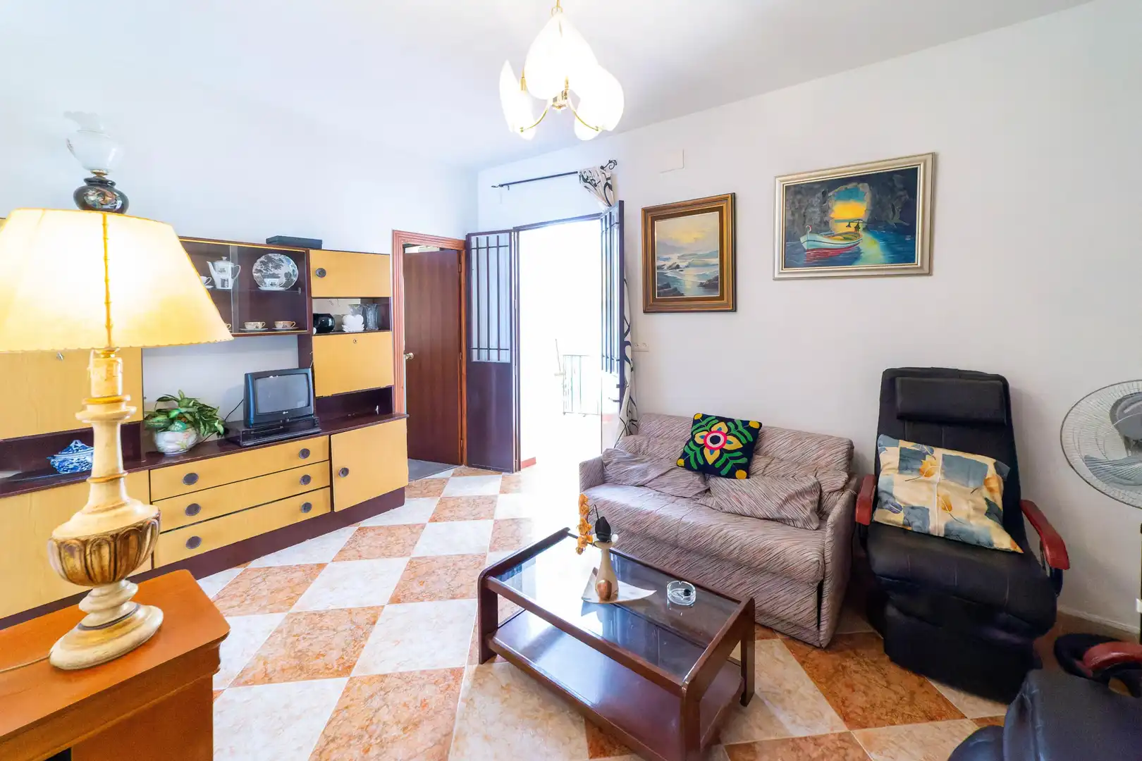 Sala d'estar de Casa adosada en venda en Las Navas de la Concepción