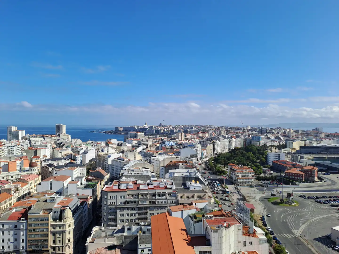 Vista exterior de Piso de alquiler en A Coruña Capital  con Calefacción, Terraza y Amueblado
