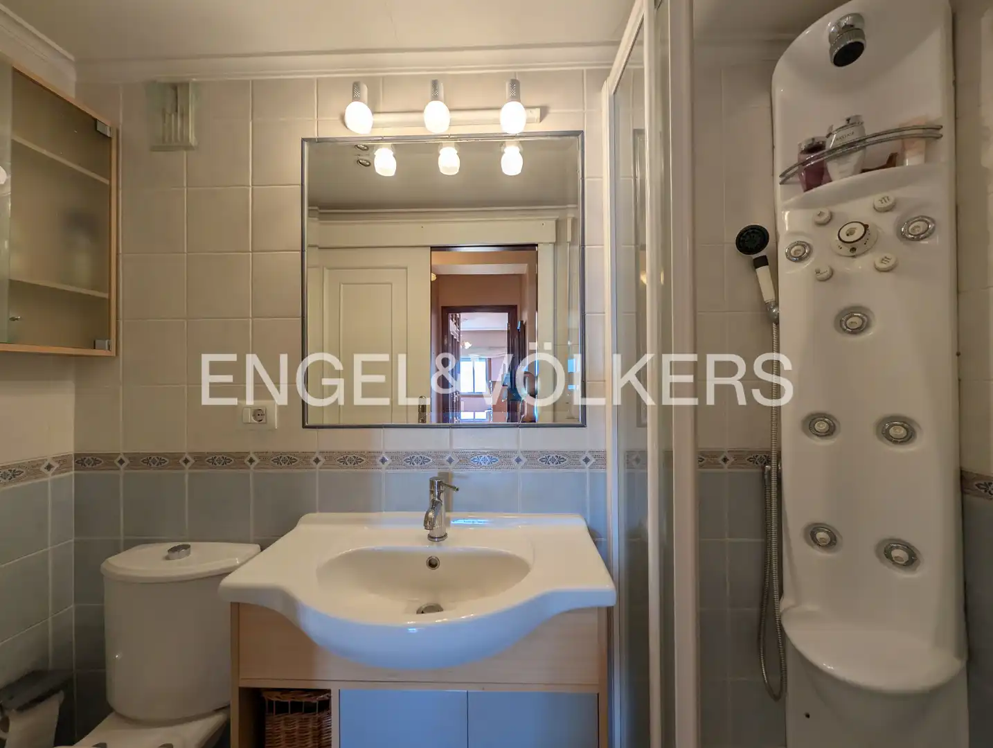 Baño de Piso de alquiler en Vigo  con Calefacción