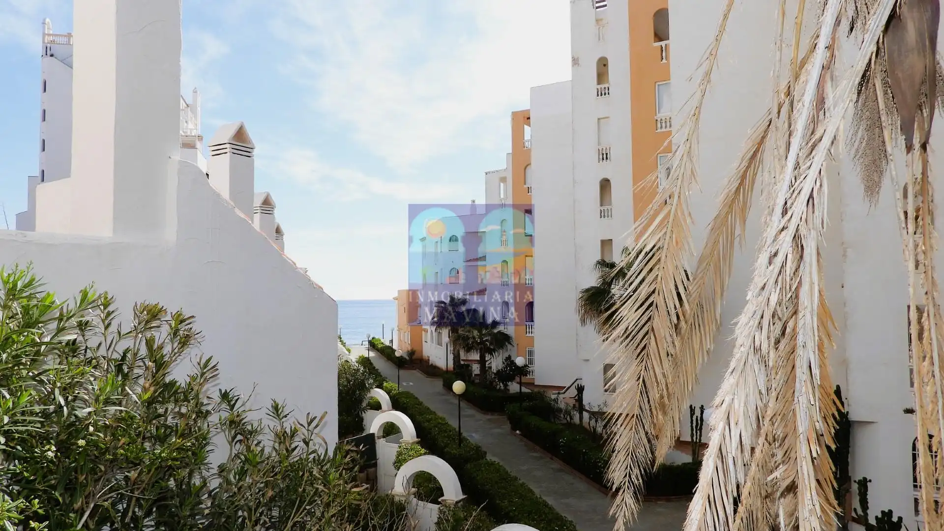 Außenansicht von Einfamilien-Reihenhaus zum Verkauf in La Manga del Mar Menor mit Heizung, Privatgarten und Terrasse