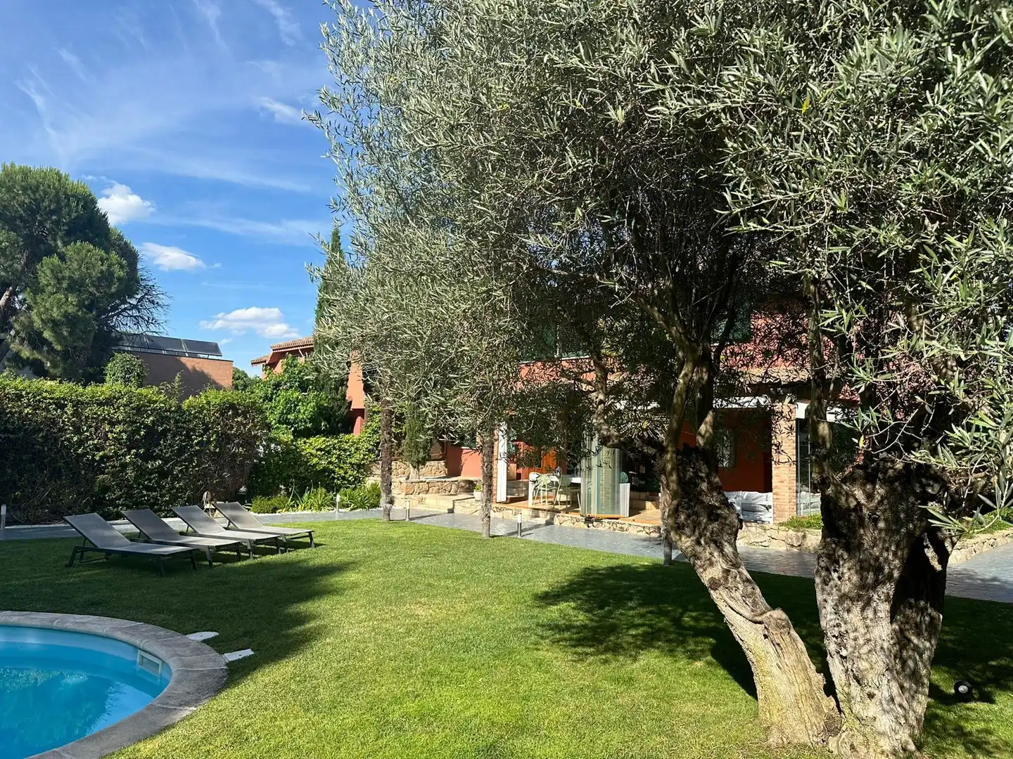 Jardín de Casa o chalet en venta en Boadilla del Monte con Aire acondicionado, Calefacción y Jardín privado