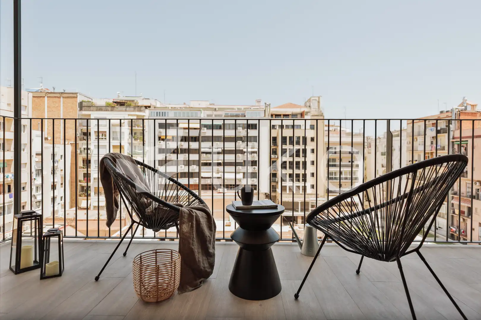 Terraza de Apartamento de alquiler en  Barcelona Capital con Aire acondicionado, Calefacción y Amueblado