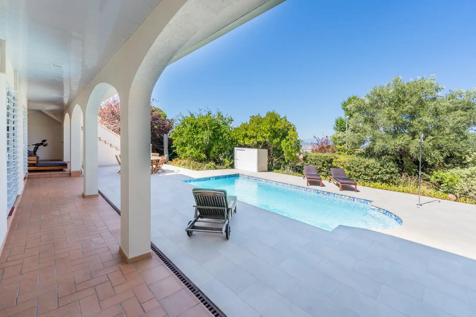 Detached house with pool for sale in Avenida de Atenas, imagen 3