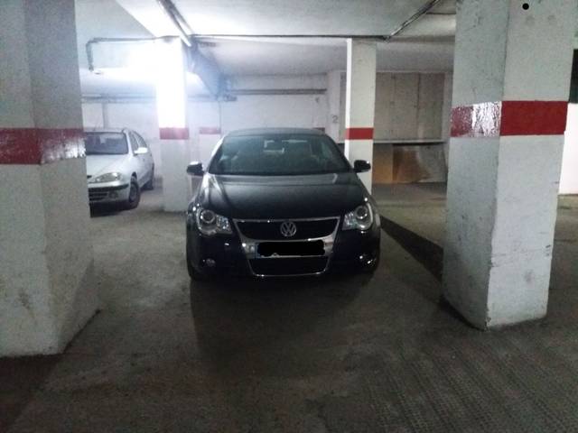 Garaje en Alquiler en Calle Evangelista, 52 en Triana Este