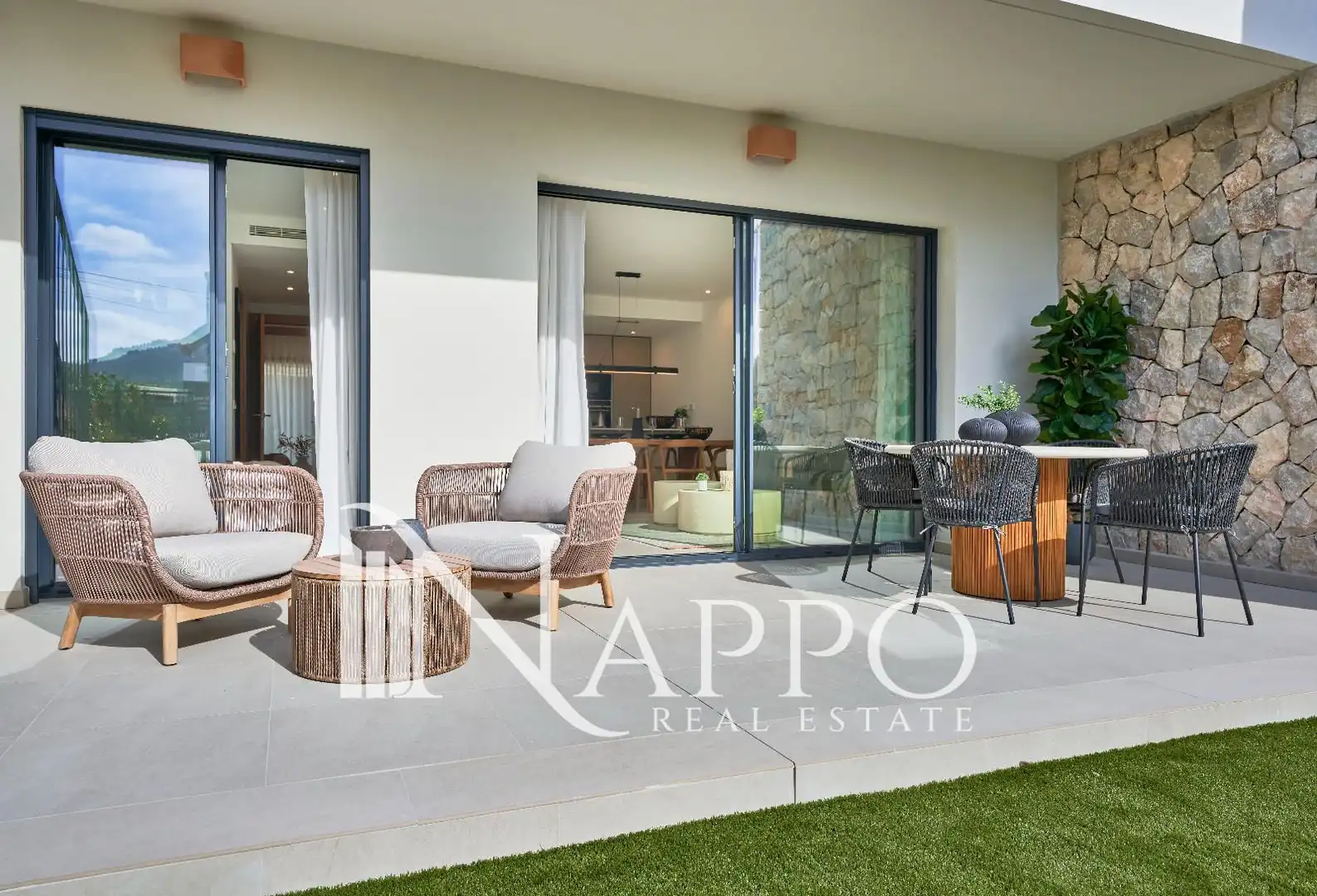 Terrasse von Wohnung zum Verkauf in Andratx mit Klimaanlage, Heizung und Privatgarten