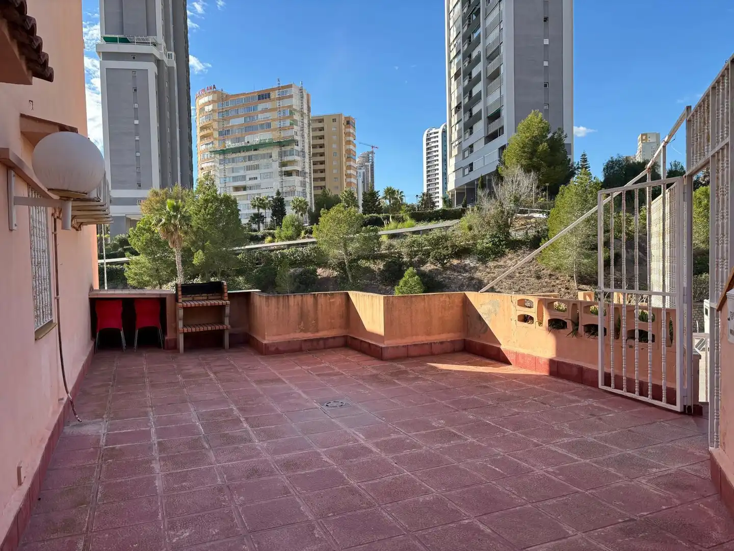 Apartment mit Pool zum Verkauf in Playa de Poniente