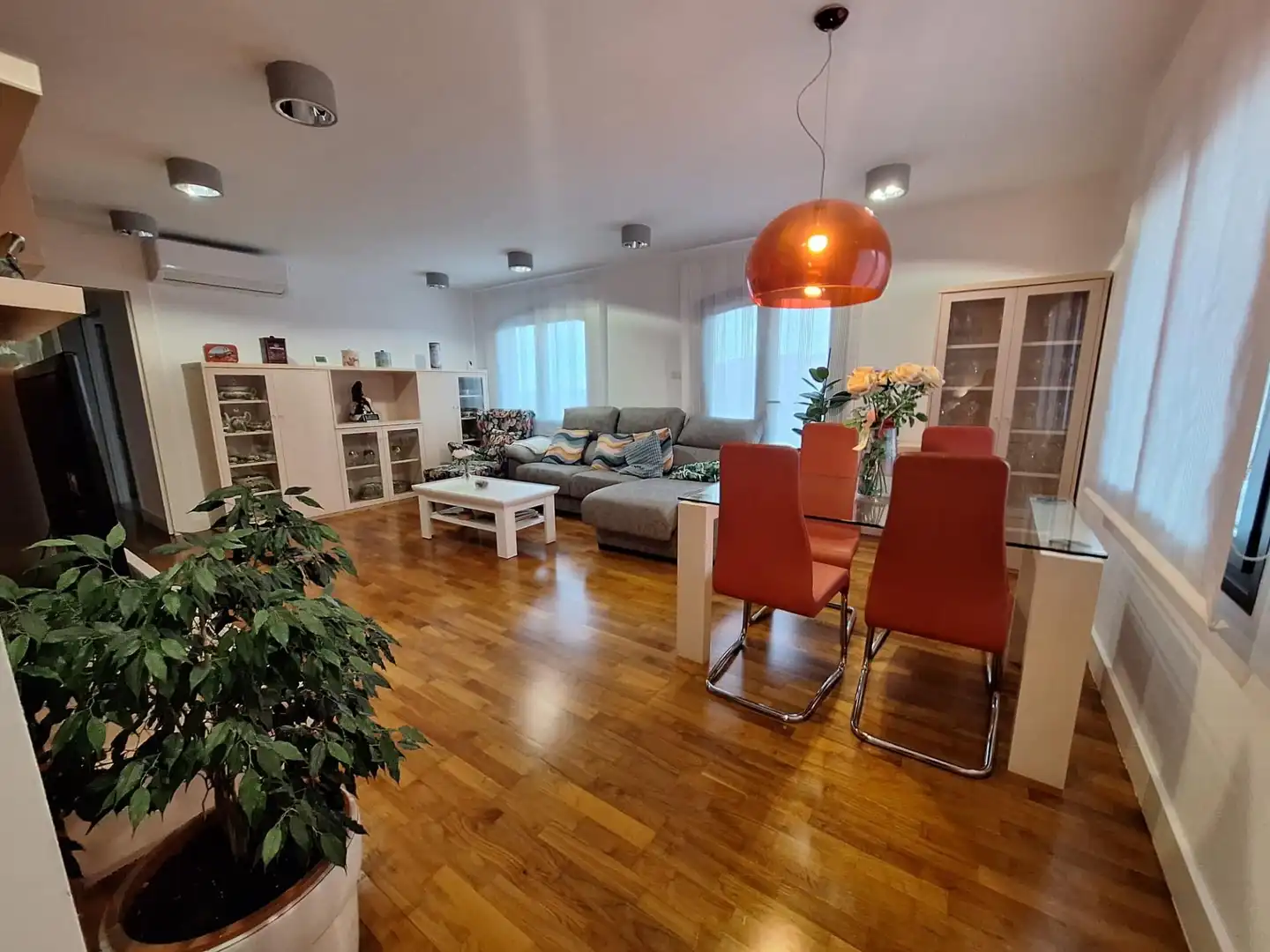 Living room of Houses for sale in Castellar del Vallès  with Air Conditioner, Heating and Private garden