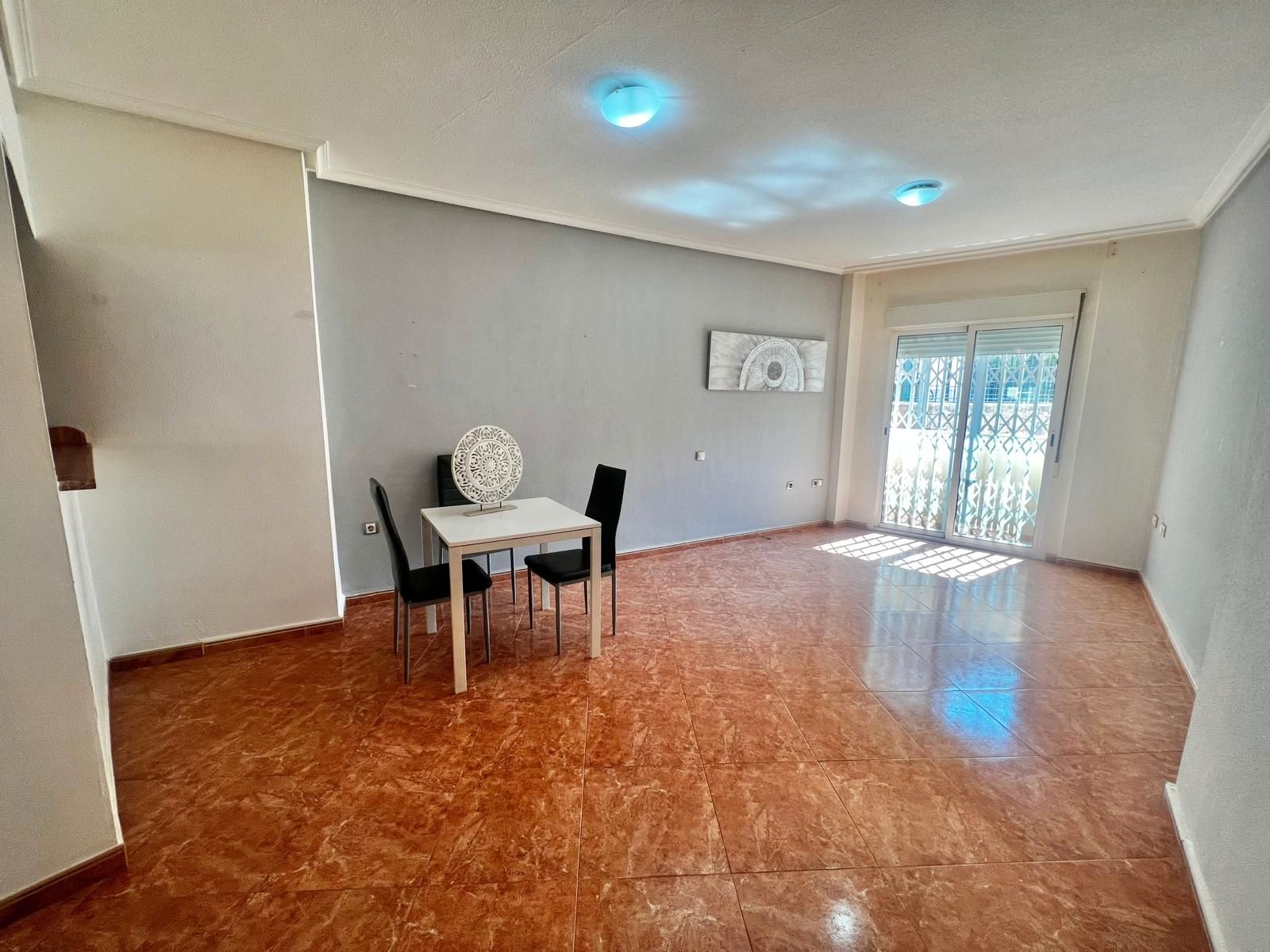 Vista exterior de Pis en venda en Alhama de Almería