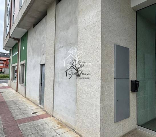 Local comercial en Alquiler en A Gándara