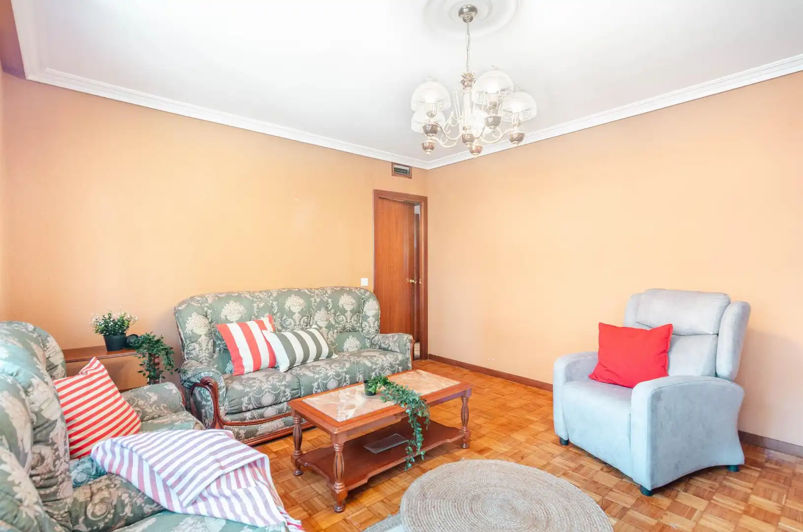 Living room of Flat for sale in Llanera  with Heating, Terrace and Storage room