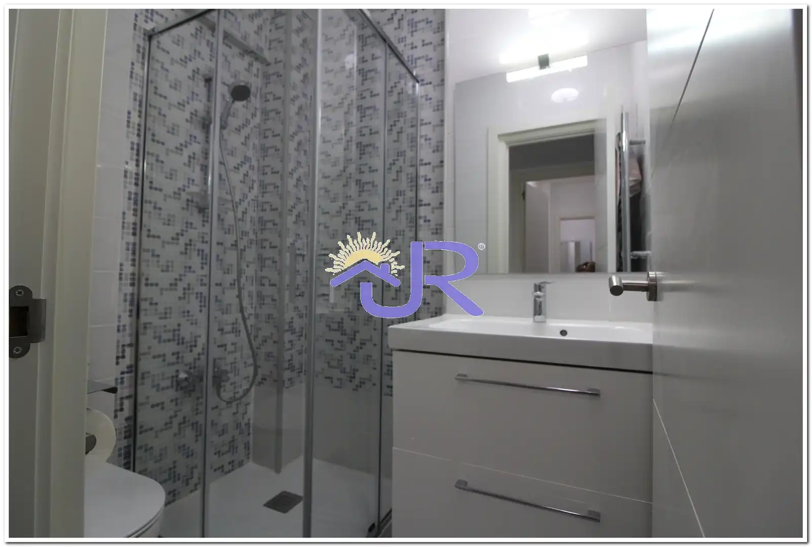 Baño de Piso de alquiler en Paracuellos de Jarama con Aire acondicionado, Calefacción y Terraza