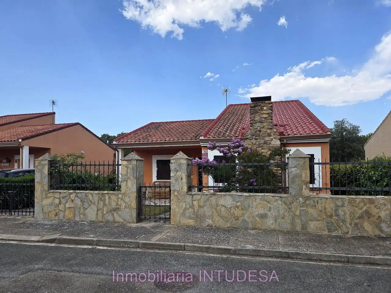 Vista exterior de Casa o chalet en venta en Añón de Moncayo con Terraza