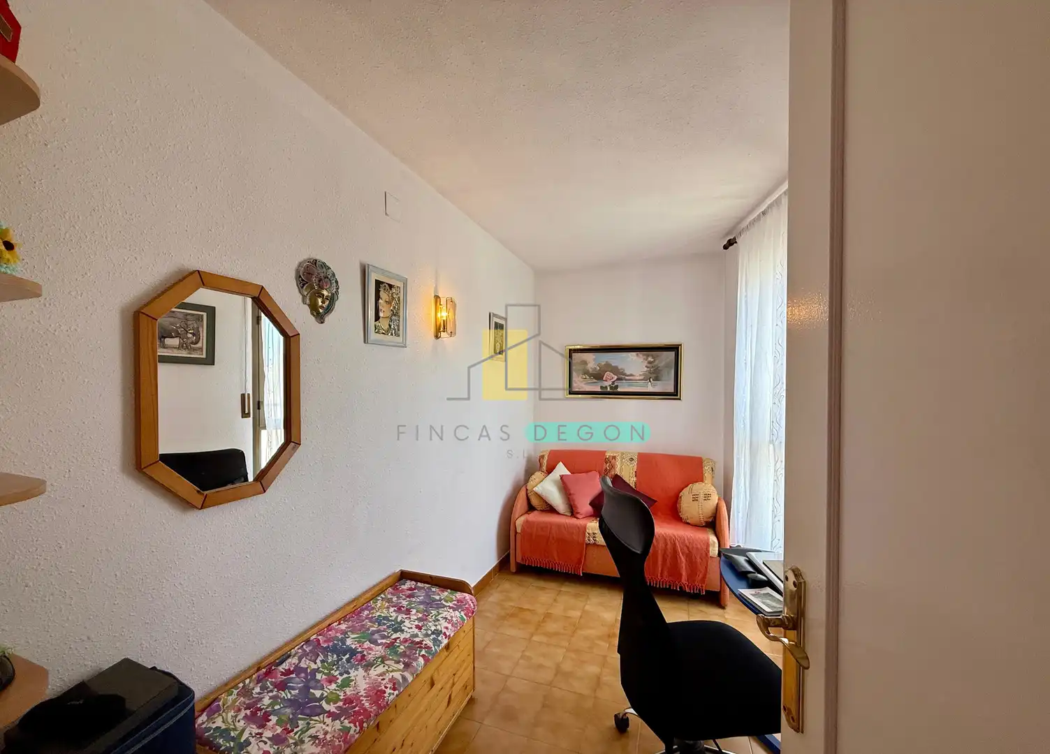 Dormitori de Apartament en venda en Roses amb Calefacció, Moblat i Forn