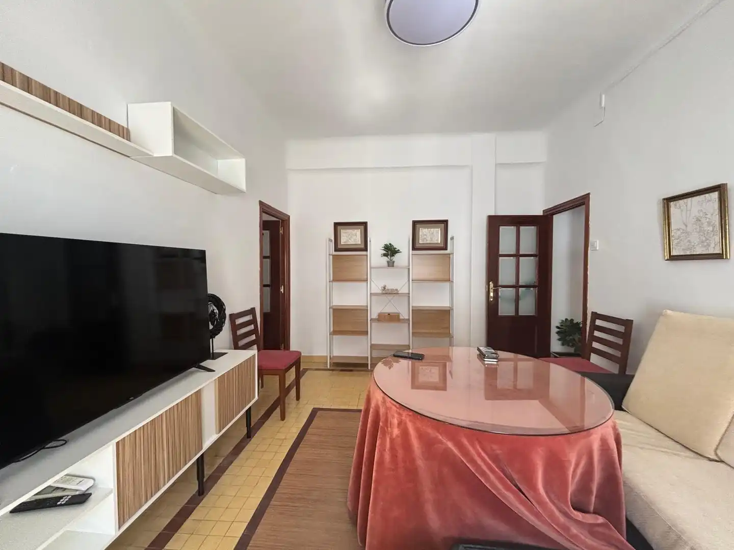 Living room of Flat for rent in Cáceres  with Air Conditioner, Furnished and Balcony