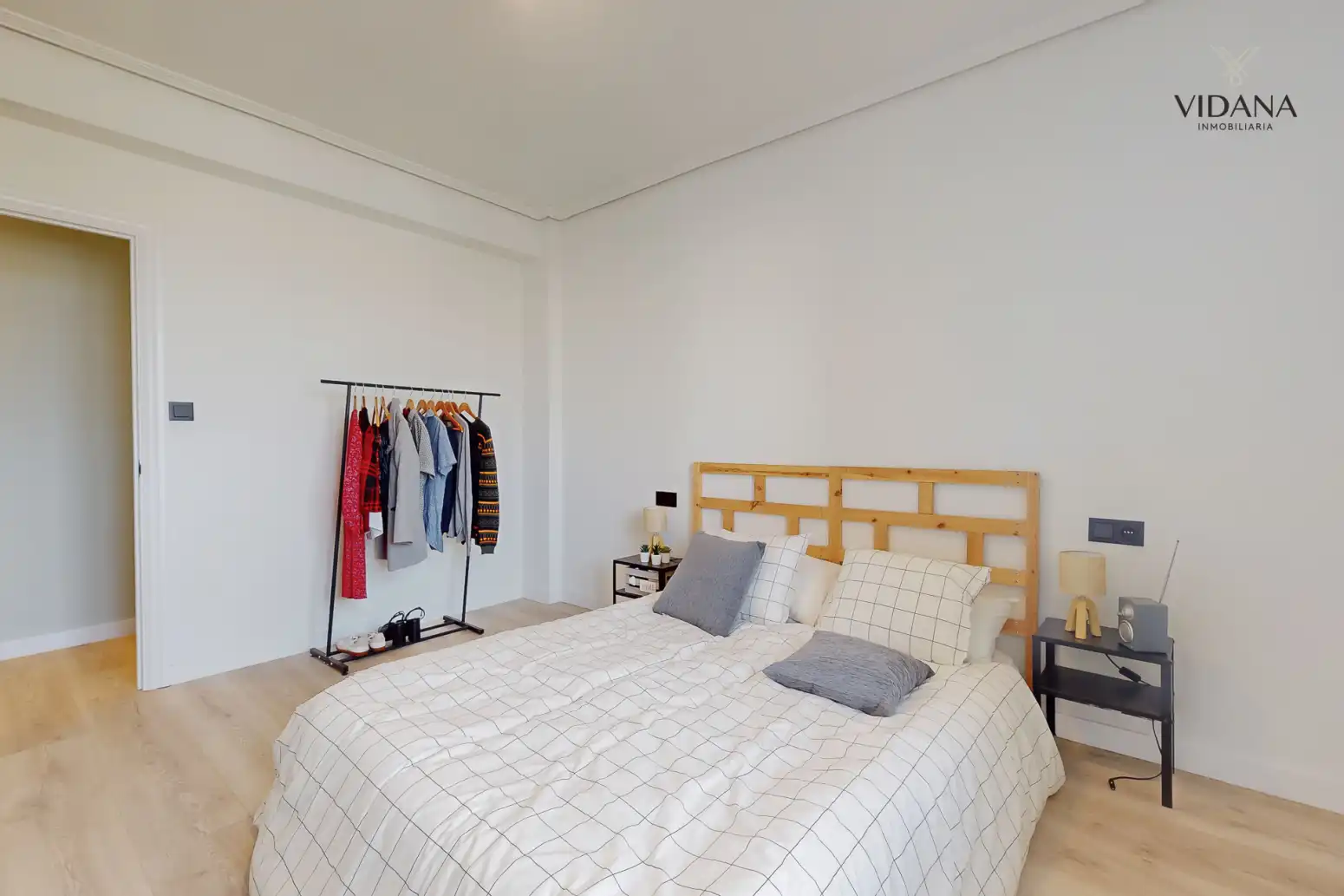 Habitación de Piso en venta en  Pamplona / Iruña con Calefacción, Parquet y Terraza