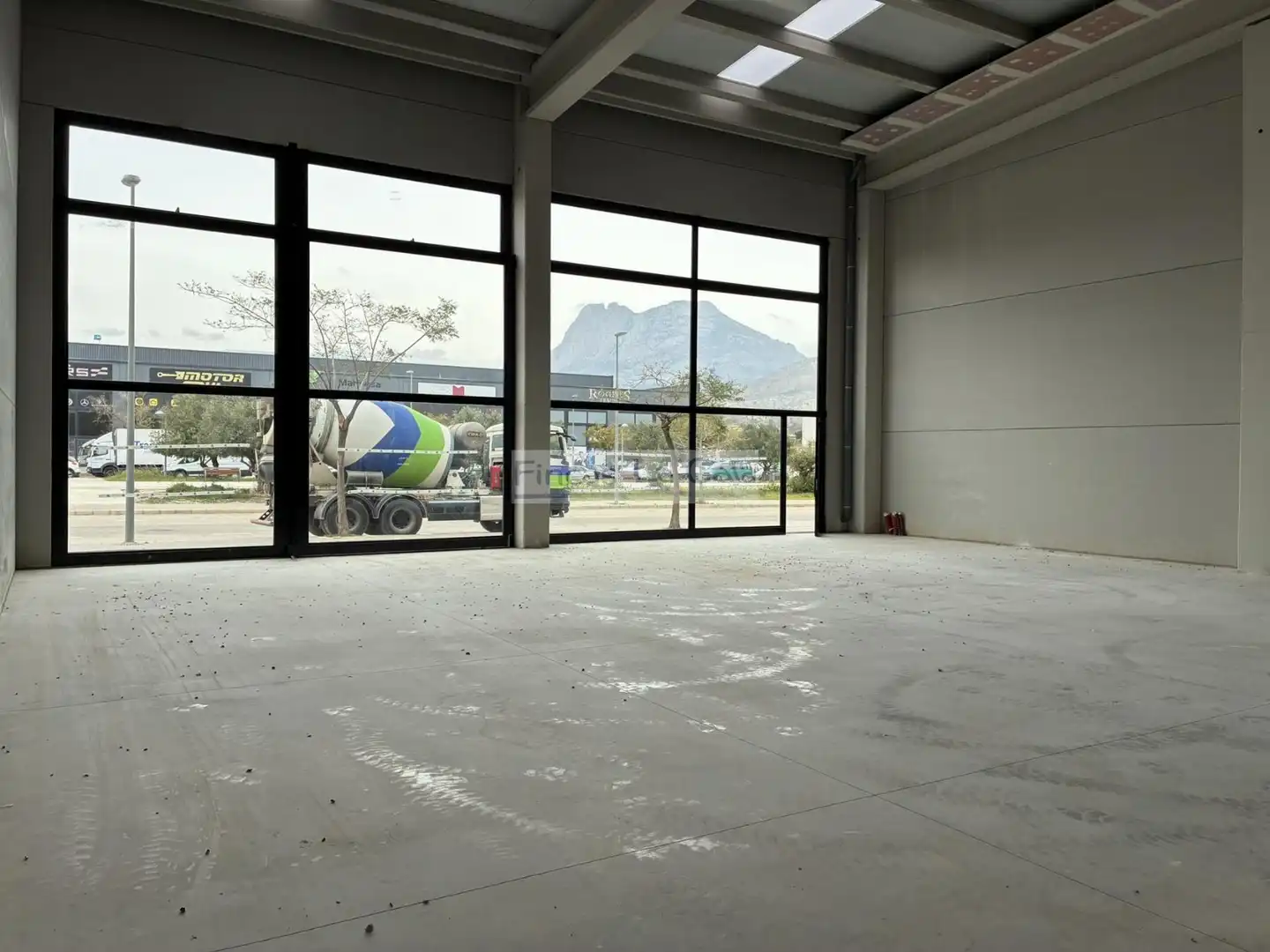 Fabrikhallen zur Miete in Villajoyosa / La Vila Joiosa