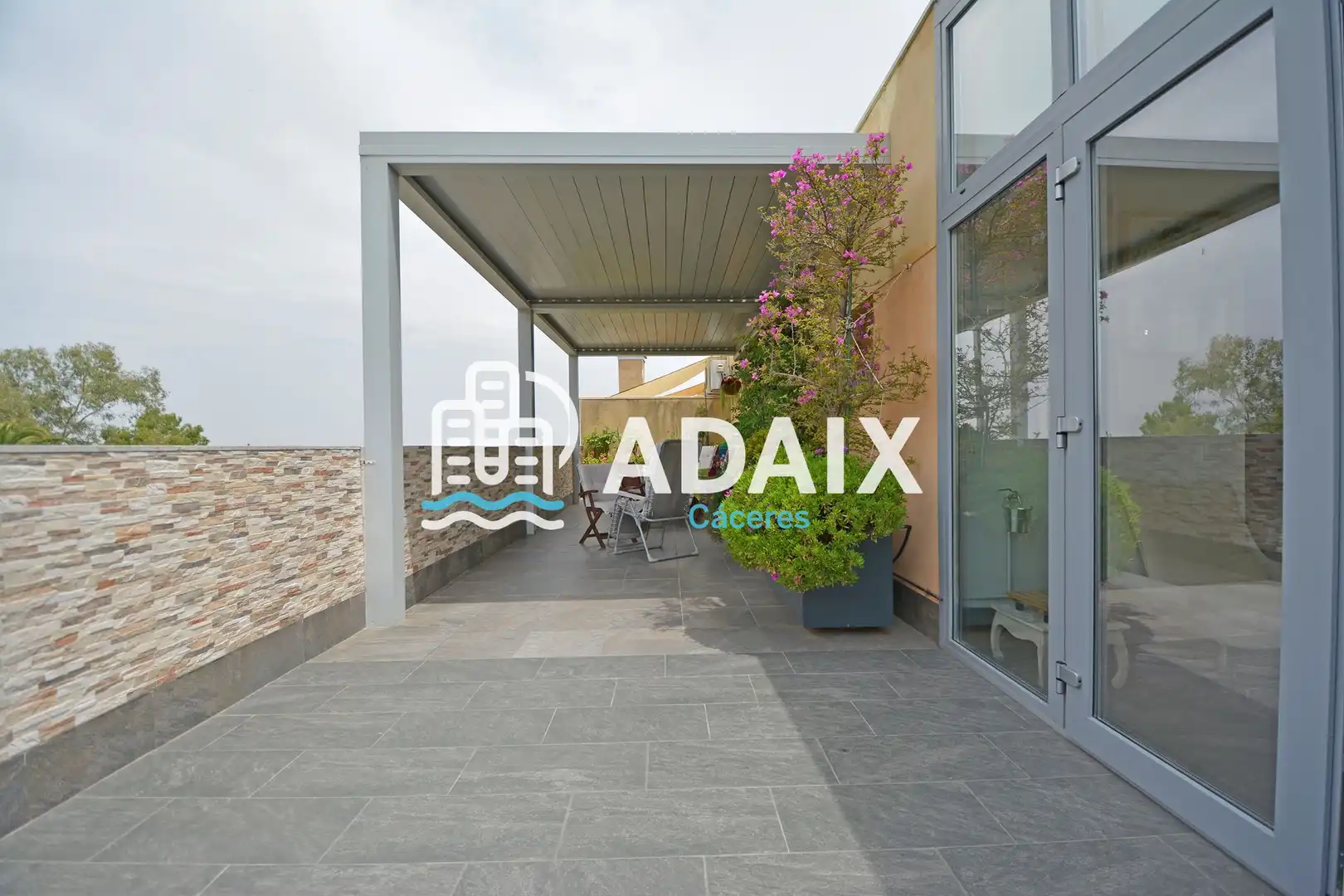 Terraza de Ático en venta en Cáceres con Aire acondicionado, Calefacción y Terraza