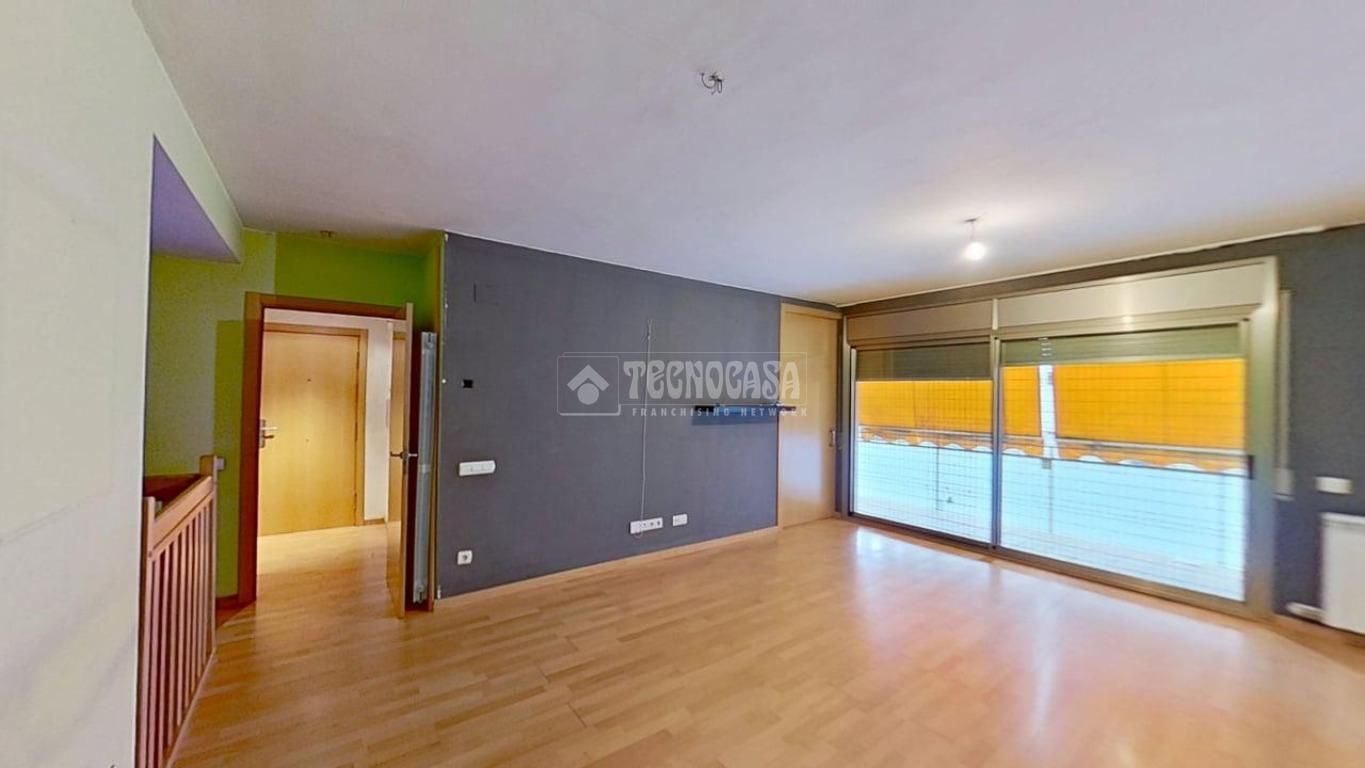 Living room of Flat for sale in Manresa  with Air Conditioner and Balcony