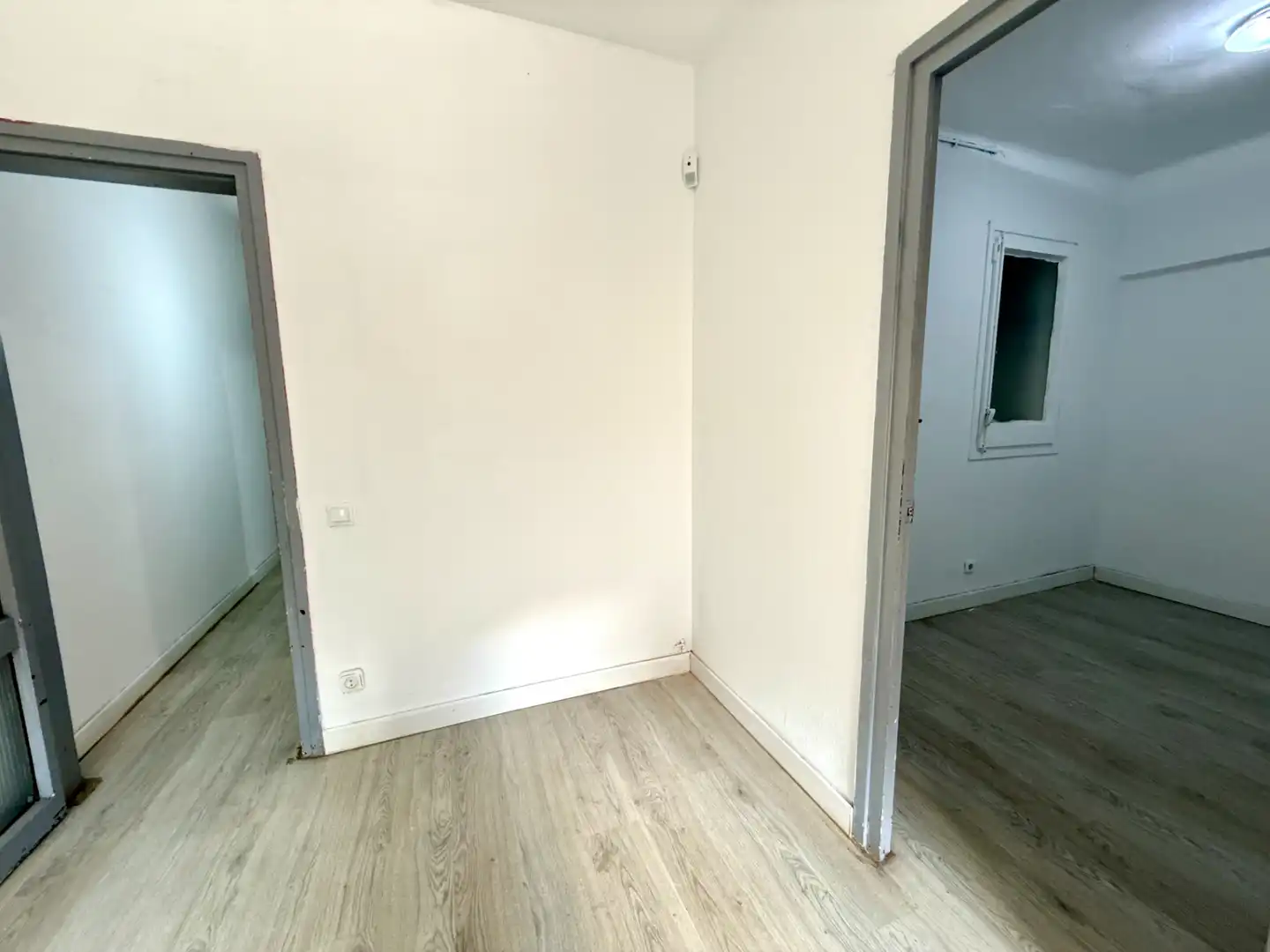 Wohnung zum Verkauf in Barcelona mit Parkett und Alarm