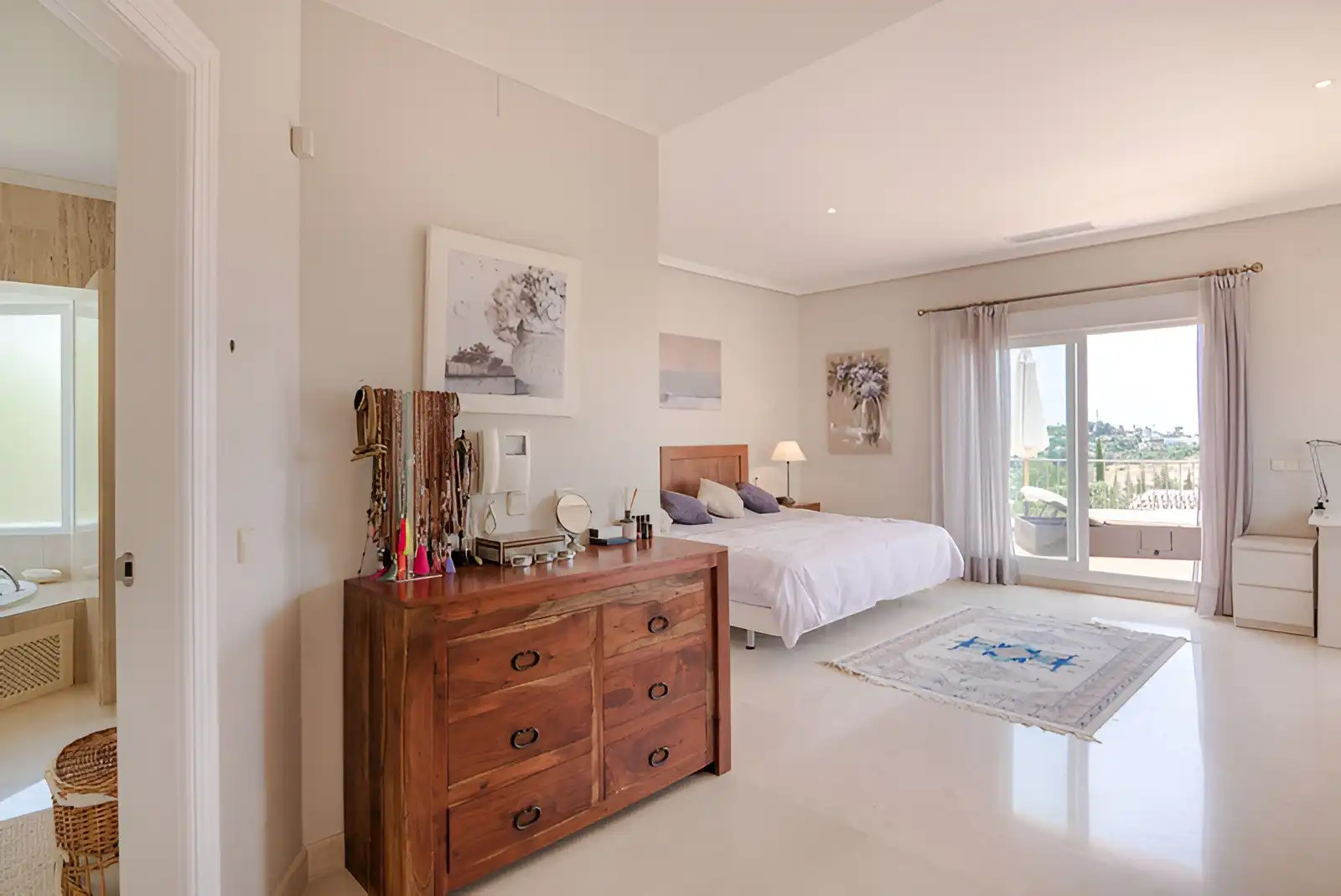 Casa con piscina en venta en Benahavís pueblo, imagen 12