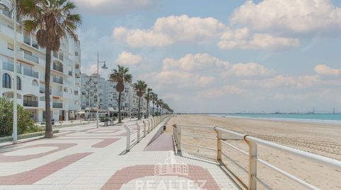 Foto 2 de Casa adosada en venta en Valdelagrana, El Puerto de Santa María