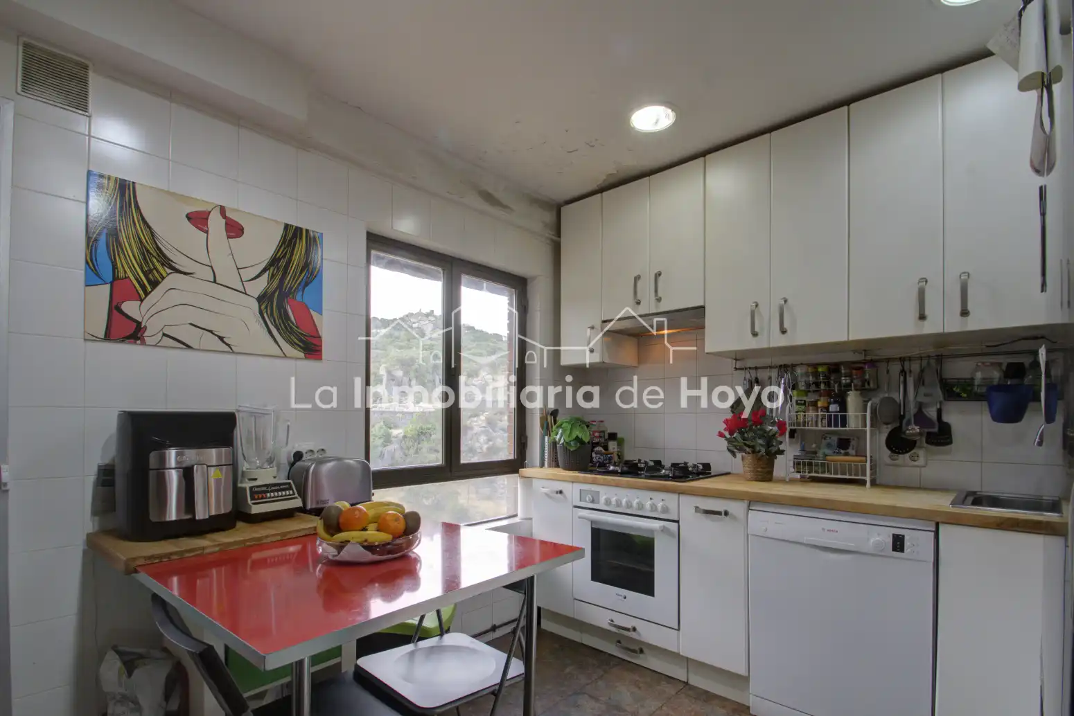 Küche von Wohnung zum Verkauf in Hoyo de Manzanares mit Heizung, Privatgarten und Abstellraum