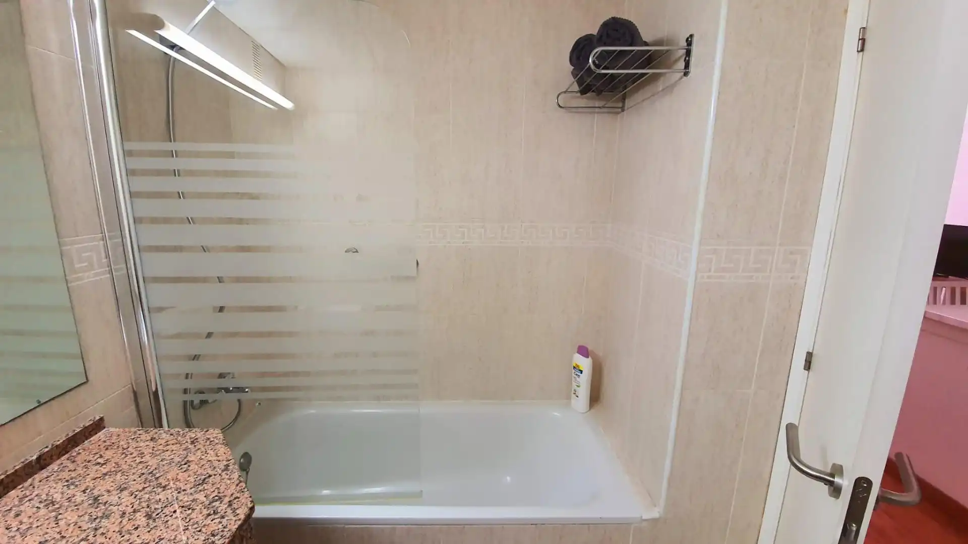 Bathroom of Apartments for sale in Salou  with Heating, Terrace and Furnished