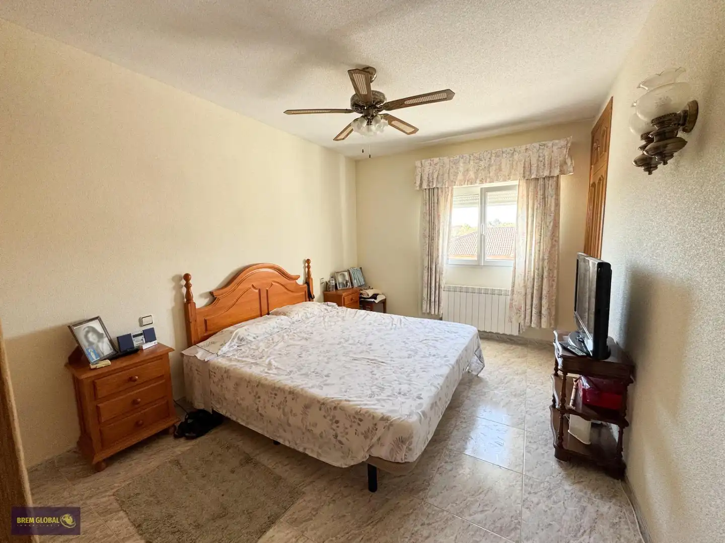 Bedroom of Houses for sale in La Cabrera  with Heating, Private garden and Swimming Pool