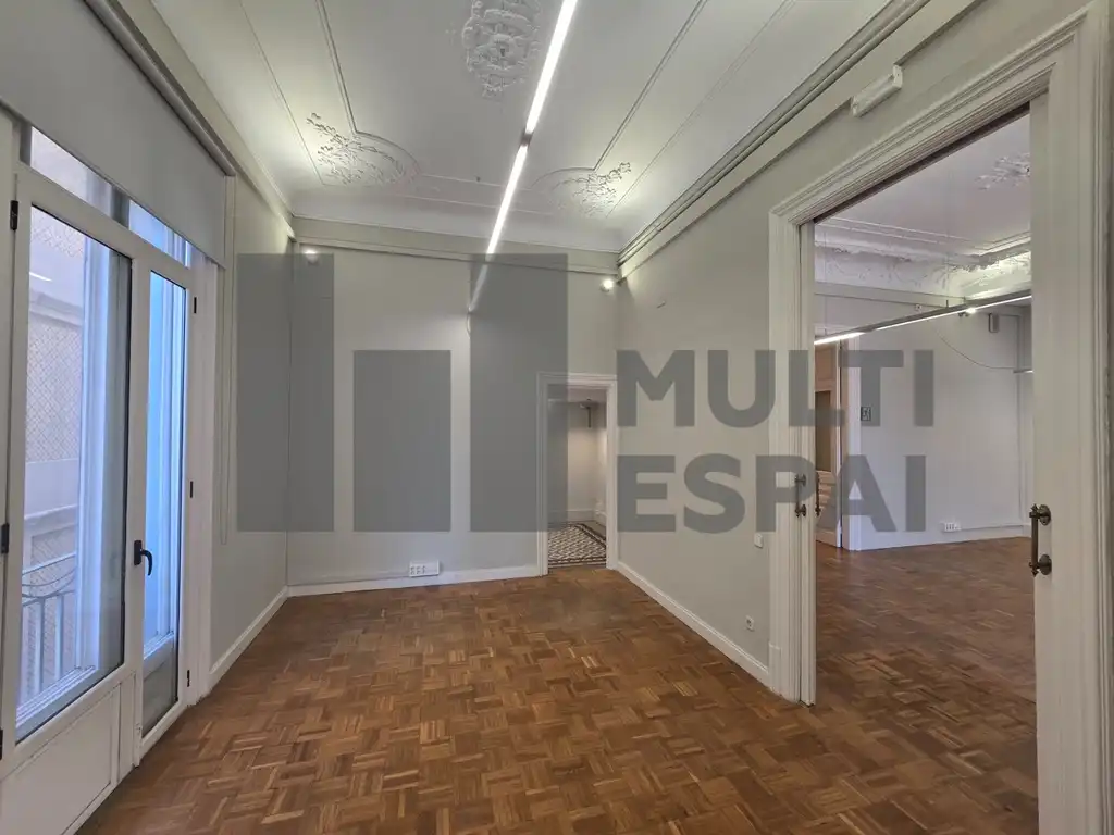 Office space with lift to rent in Passeig de Gràcia, imagen 8