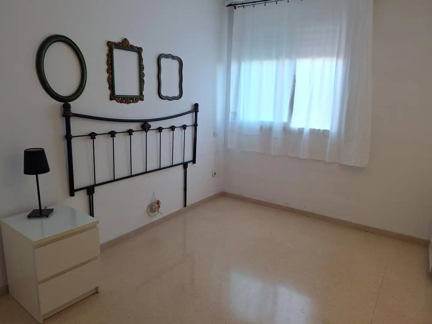 Bedroom of Flat for sale in Salt  with Heating