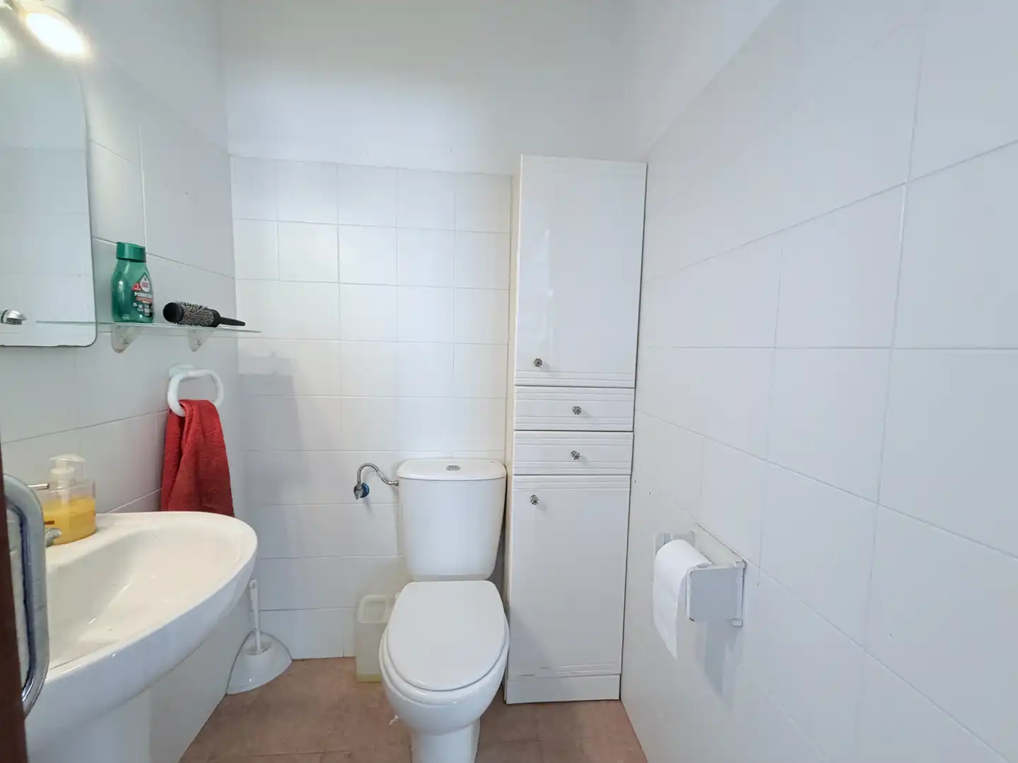 Bathroom of Houses for sale in Terrassa  with Air Conditioner, Heating and Private garden