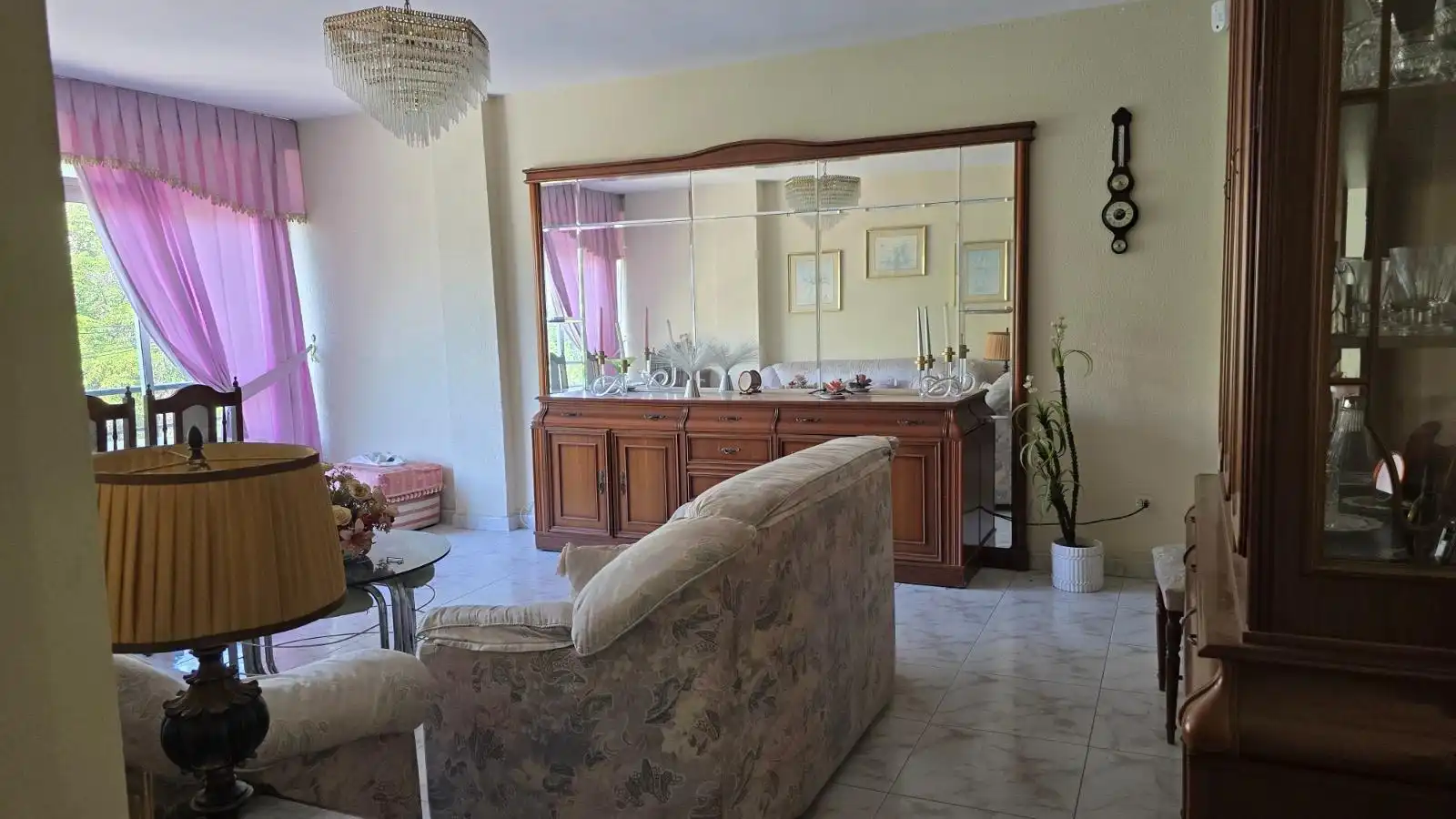 Living room of Apartments for sale in Marbella  with Air Conditioner, Terrace and Furnished