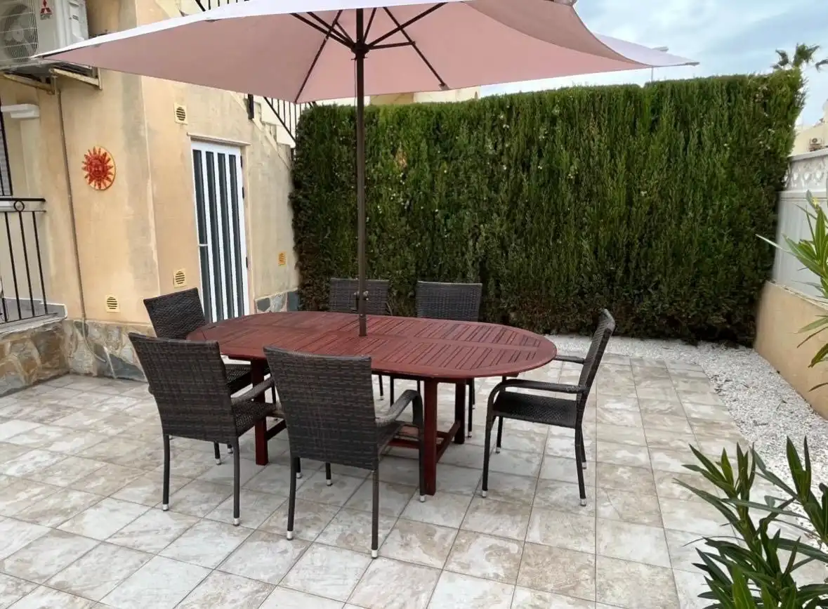 Terrassa de Casa o xalet en venda en Orihuela amb Aire condicionat, Calefacció i Jardí privat