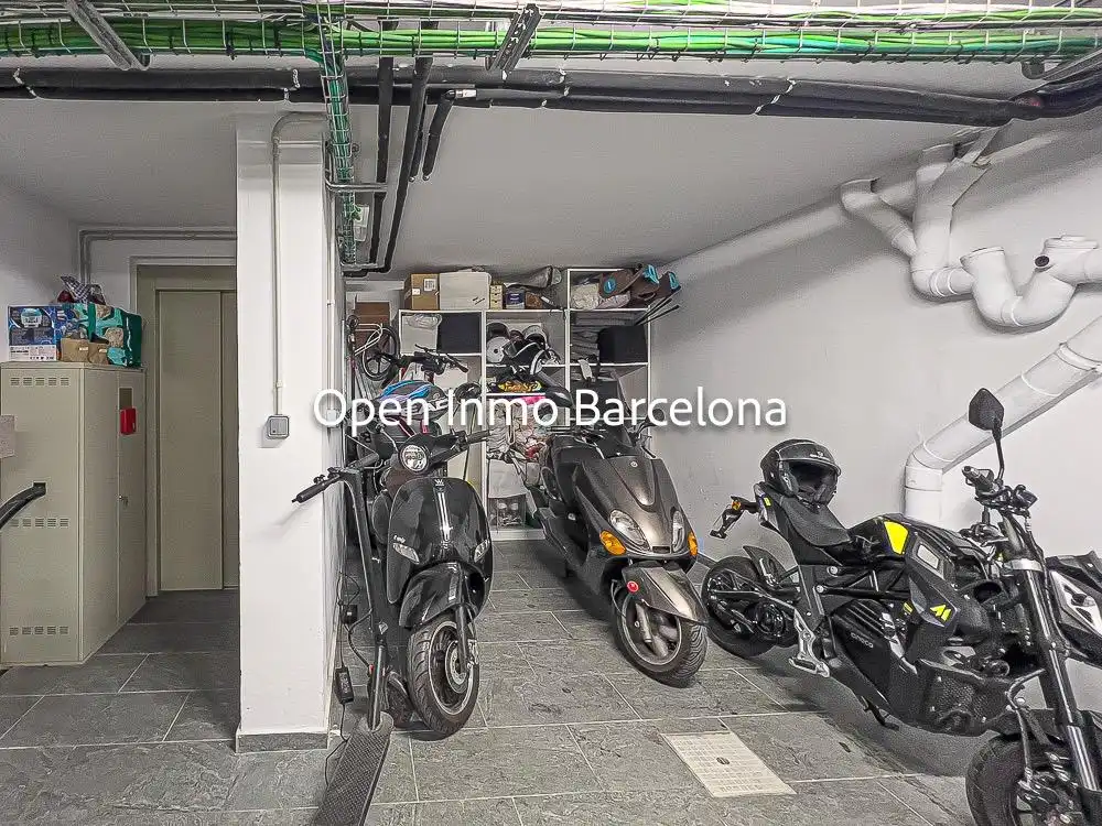 Adossat amb jardí en venda a Centre Vila, imagen 32
