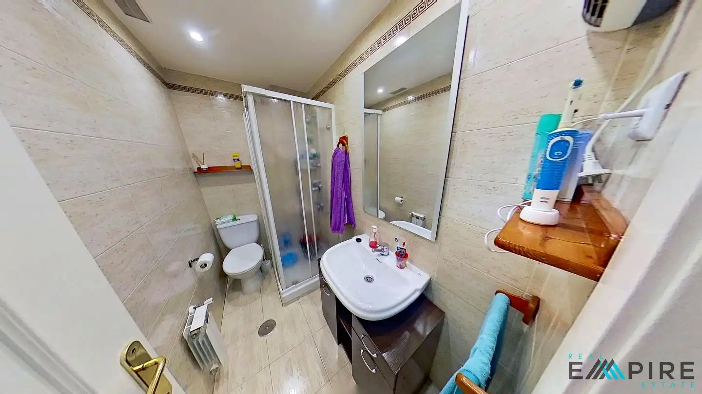 Baño de Dúplex en venta en Parla con Aire acondicionado, Calefacción y Terraza