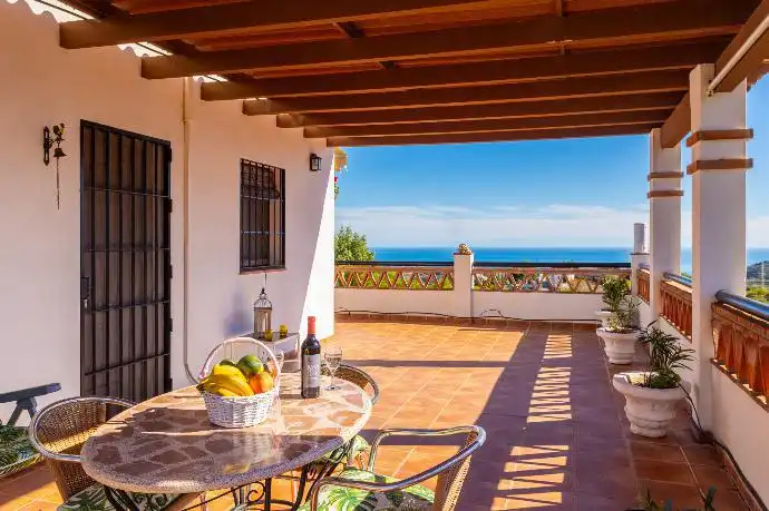 Terrassa de Finca rústica en venda en Torrox amb Aire condicionat, Calefacció i Jardí privat