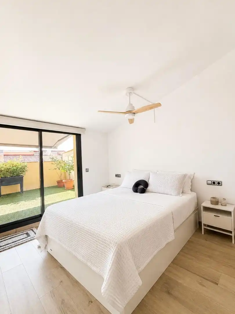 Dormitori de Dúplex en venda en Terrassa amb Calefacció, Terrassa i Balcó