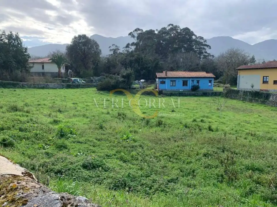 Land for sale in Llanes