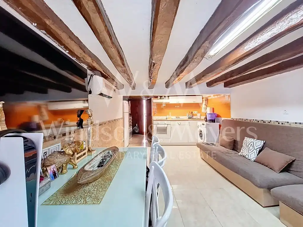 Cuina de Estudi en venda en Eivissa amb TV i Balcó