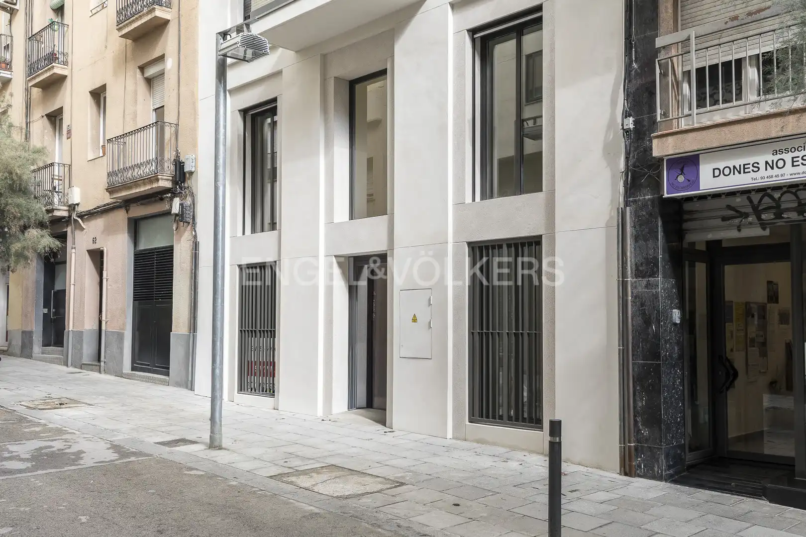 Exterior view of Apartments for sale in Barcelona  with Air Conditioner, Heating and Private garden