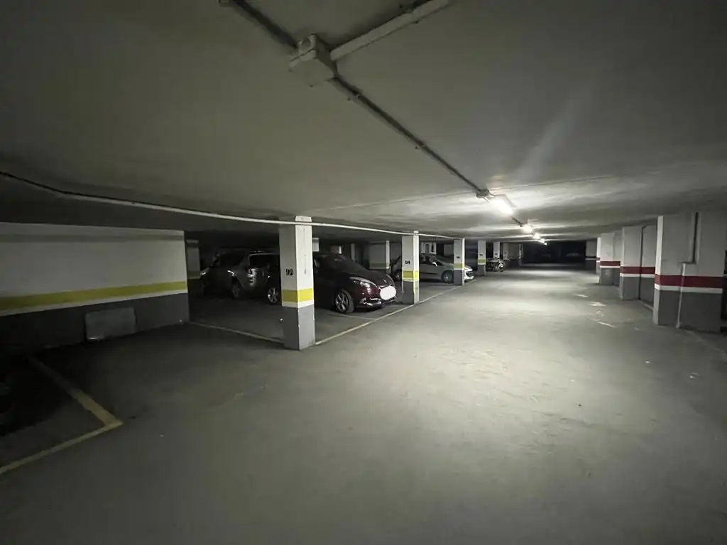 Parking of Garage for rent in Parque Sur