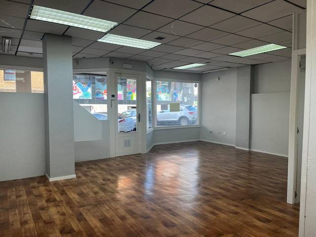 Local comercial en Alquiler en Sopela