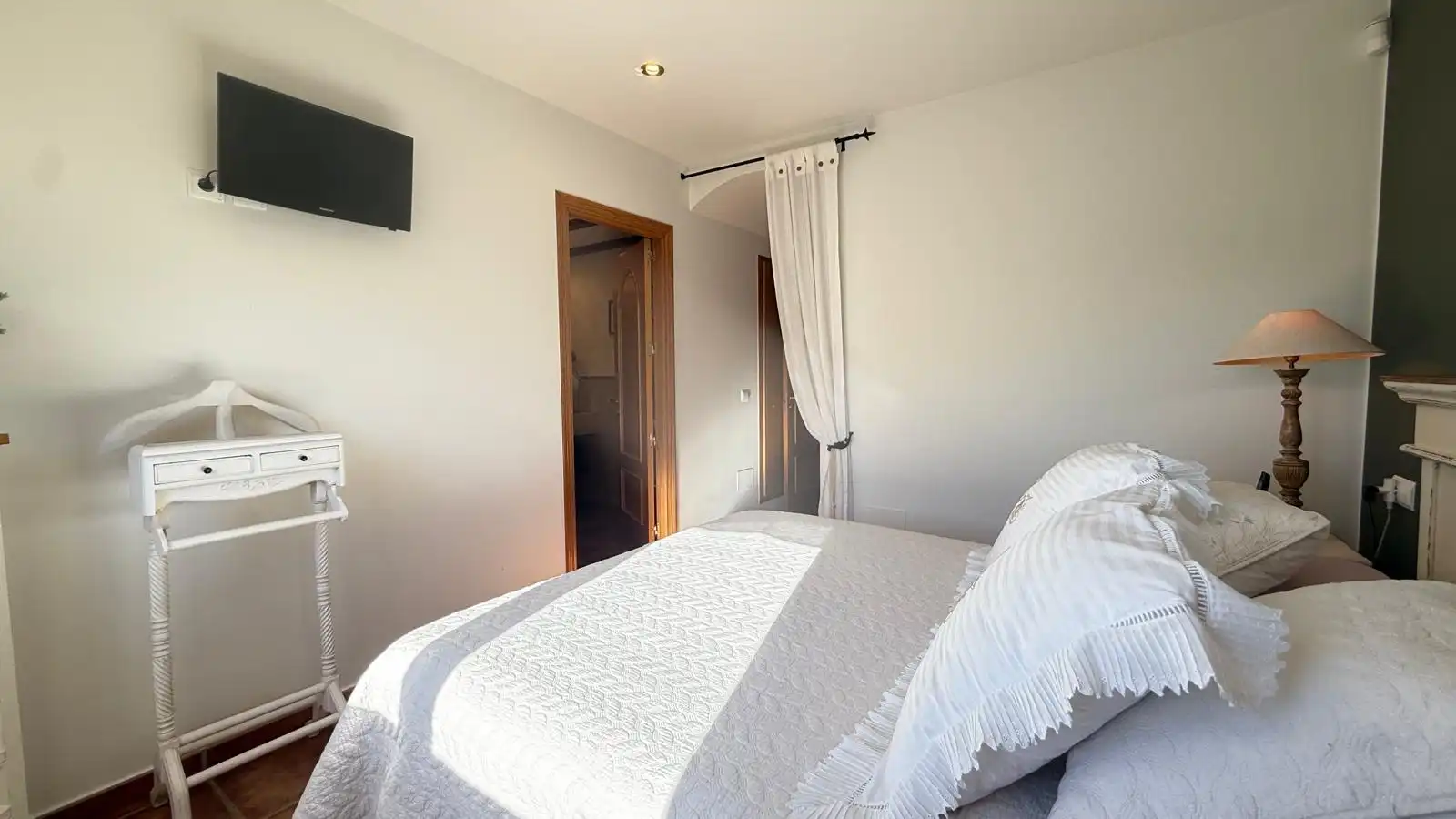 Dormitori de Casa o xalet en venda en Palafrugell amb Aire condicionat, Calefacció i Jardí privat