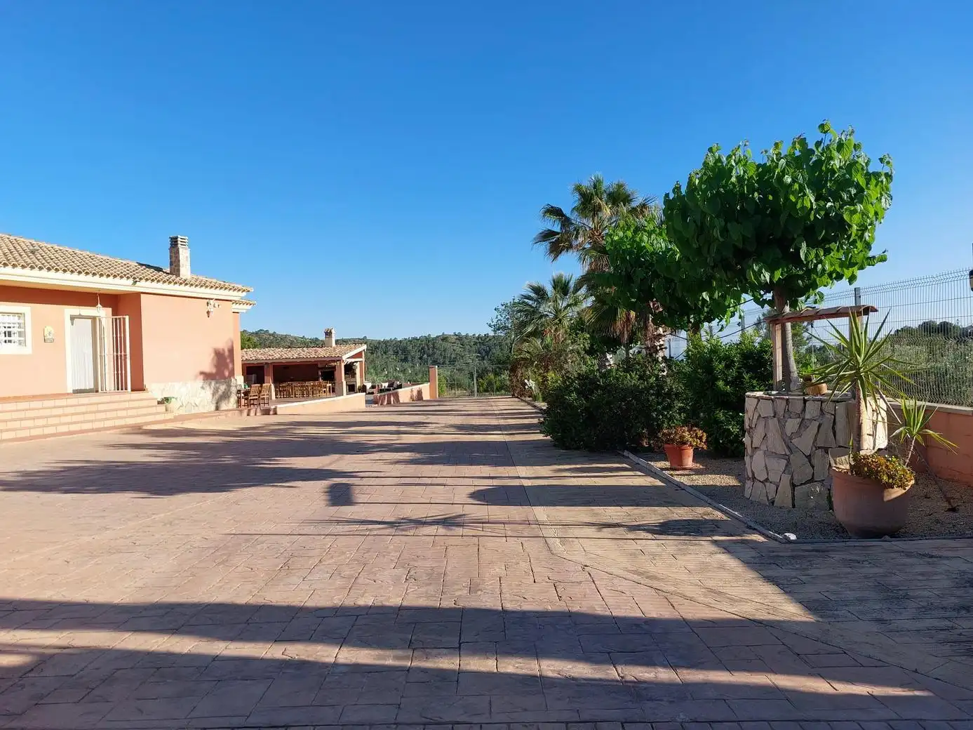 Vista exterior de Casa o xalet en venda en Aigües amb Calefacció, Jardí privat i Terrassa