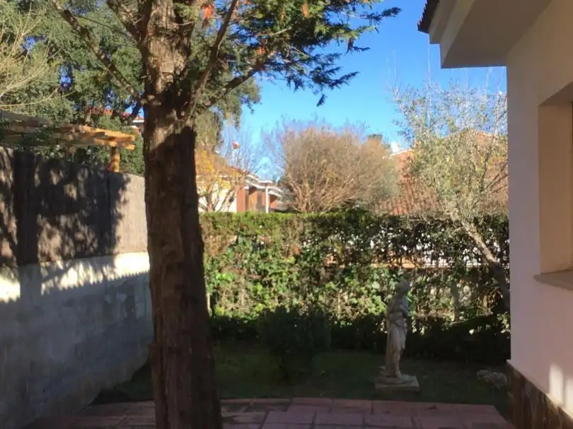 Jardín de Casa o chalet en venta en Olèrdola con Aire acondicionado, Terraza y Piscina