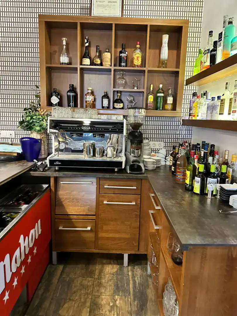 Local comercial en alquiler en Paseo de Pérez Báyer, imagen 2