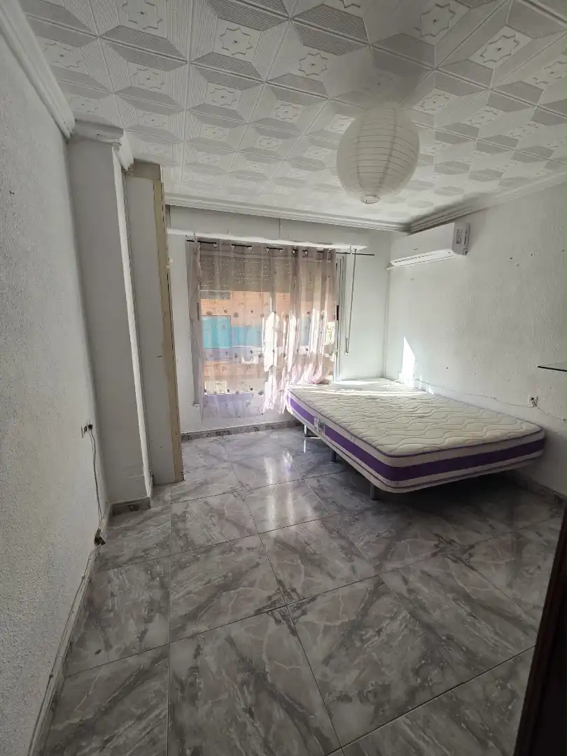 Flat with terrace for sale in Calle de la Gloria 59, imagen 3