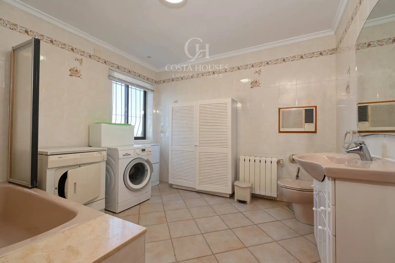 Bathroom of Houses for sale in Jávea / Xàbia  with Air Conditioner, Heating and Private garden